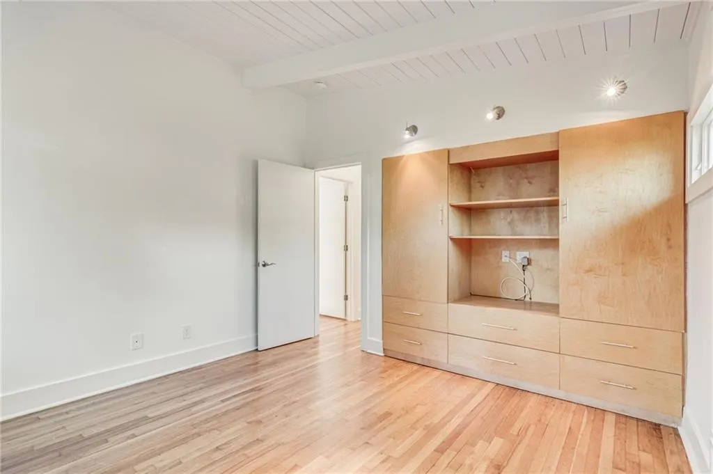 6405 Long Island Drive Nw, Sandy Springs, Georgia 30328, 4 Bedrooms Bedrooms, ,2 BathroomsBathrooms,Residential,Sold,6405 Long Island Drive Nw,7157744