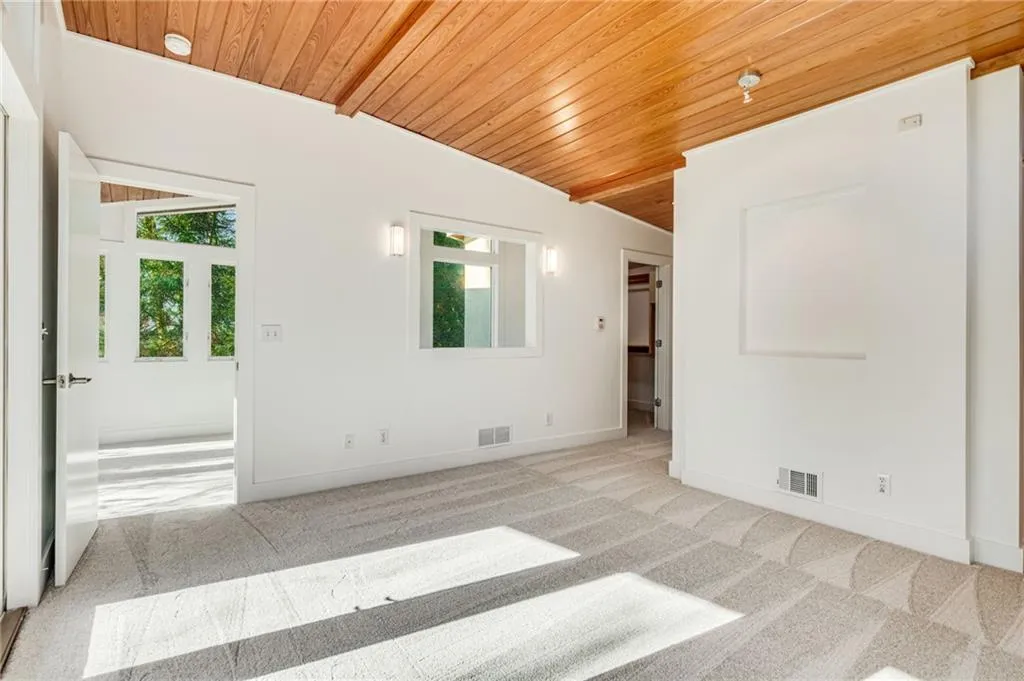 6405 Long Island Drive Nw, Sandy Springs, Georgia 30328, 4 Bedrooms Bedrooms, ,2 BathroomsBathrooms,Residential,Sold,6405 Long Island Drive Nw,7157744