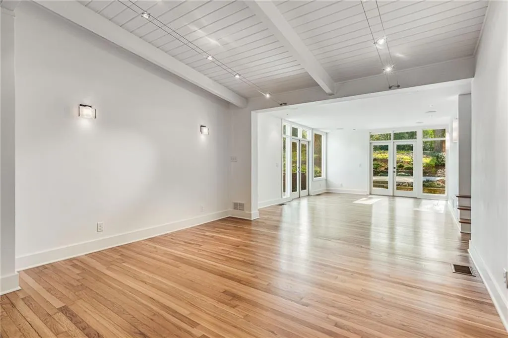 6405 Long Island Drive Nw, Sandy Springs, Georgia 30328, 4 Bedrooms Bedrooms, ,2 BathroomsBathrooms,Residential,Sold,6405 Long Island Drive Nw,7157744