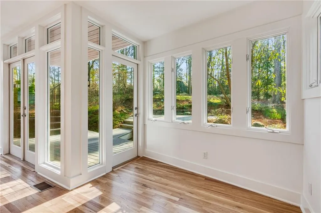 6405 Long Island Drive Nw, Sandy Springs, Georgia 30328, 4 Bedrooms Bedrooms, ,2 BathroomsBathrooms,Residential,Sold,6405 Long Island Drive Nw,7157744