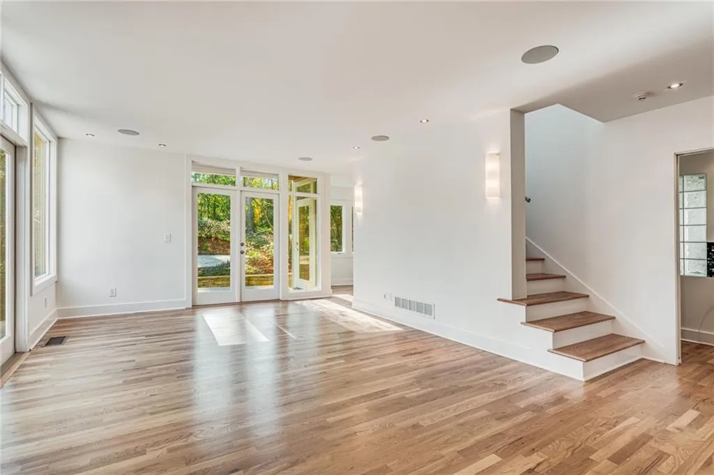 6405 Long Island Drive Nw, Sandy Springs, Georgia 30328, 4 Bedrooms Bedrooms, ,2 BathroomsBathrooms,Residential,Sold,6405 Long Island Drive Nw,7157744