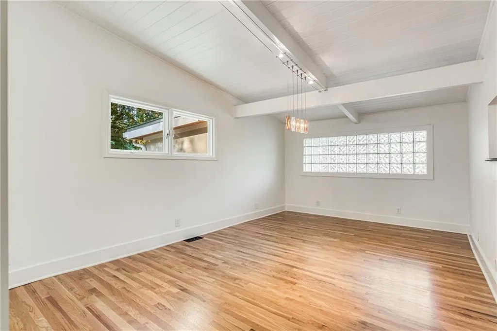 6405 Long Island Drive Nw, Sandy Springs, Georgia 30328, 4 Bedrooms Bedrooms, ,2 BathroomsBathrooms,Residential,Sold,6405 Long Island Drive Nw,7157744