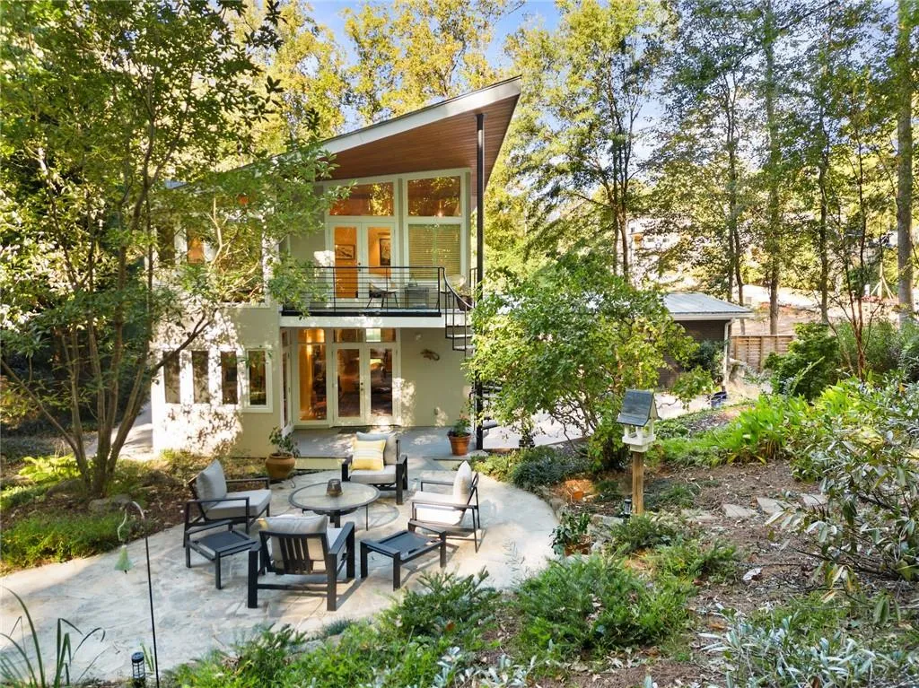 6405 Long Island Drive Nw, Sandy Springs, Georgia 30328, 4 Bedrooms Bedrooms, ,2 BathroomsBathrooms,Residential,Sold,6405 Long Island Drive Nw,7157744