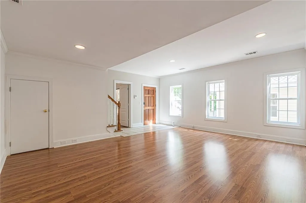 6370 River Chase Circle, Sandy Springs, Georgia 30328, 6 Bedrooms Bedrooms, ,7 BathroomsBathrooms,Residential,Sold,6370 River Chase Circle,7372452