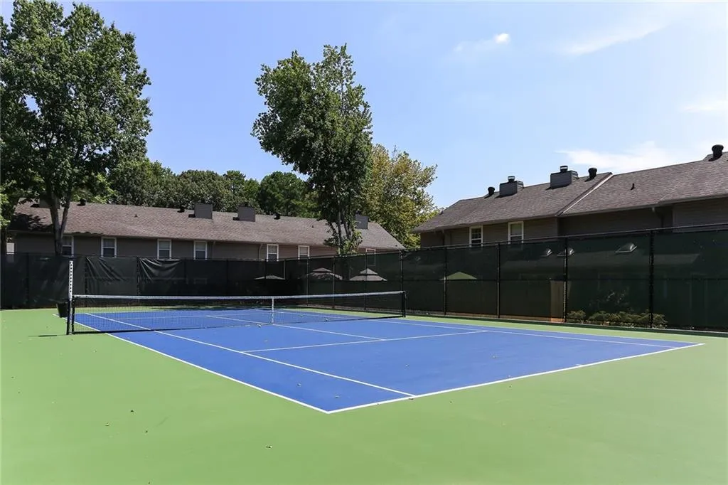 7750 Roswell Road Unit 1d, Atlanta, Georgia 30350, 3 Bedrooms Bedrooms, ,2 BathroomsBathrooms,Residential,Sold,7750 Roswell Road Unit 1d,7179175