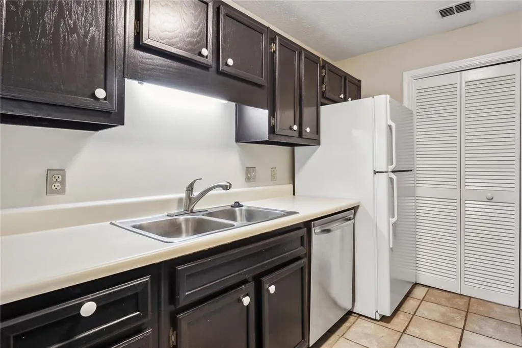 509 Gettysburg Place, Sandy Springs, Georgia 30350, 2 Bedrooms Bedrooms, ,2 BathroomsBathrooms,Residential,Sold,509 Gettysburg Place,7110807