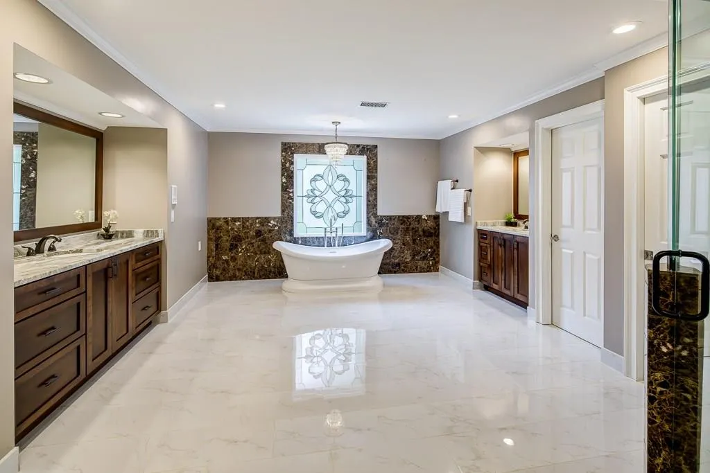 440 Glenmont Court, Sandy Springs, Georgia 30350, 5 Bedrooms Bedrooms, ,4 BathroomsBathrooms,Residential,Sold,440 Glenmont Court,6070998