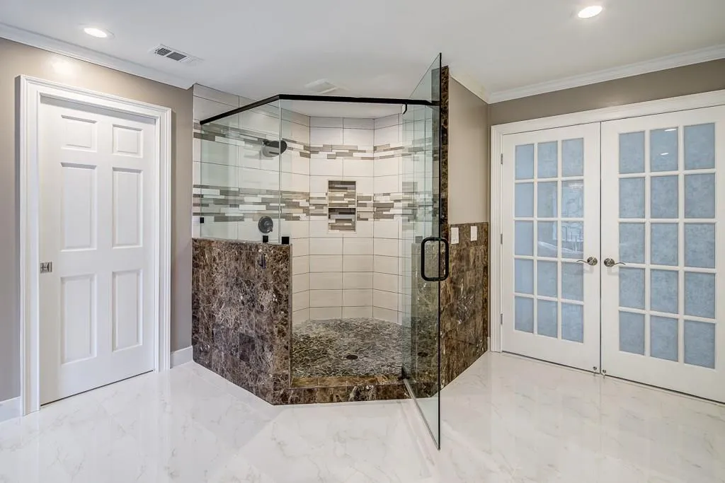 440 Glenmont Court, Sandy Springs, Georgia 30350, 5 Bedrooms Bedrooms, ,4 BathroomsBathrooms,Residential,Sold,440 Glenmont Court,6070998