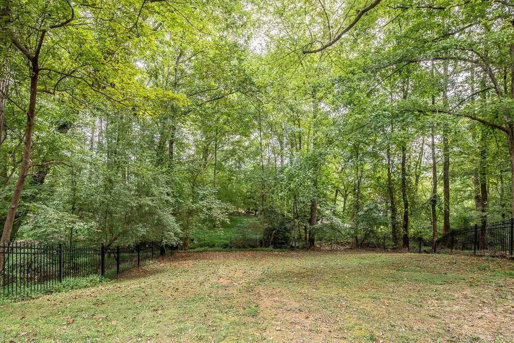 440 Glenmont Court, Sandy Springs, Georgia 30350, 5 Bedrooms Bedrooms, ,4 BathroomsBathrooms,Residential,Sold,440 Glenmont Court,6070998
