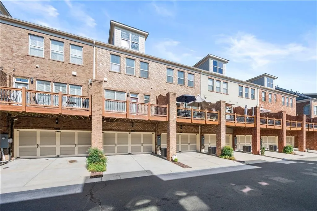 204 Alderwood Point, Atlanta, Georgia 30328, 3 Bedrooms Bedrooms, ,3 BathroomsBathrooms,Residential,Sold,204 Alderwood Point,7472622 204 Alderwood Point, Atlanta, Georgia 30328, 3 Bedrooms Bedrooms, ,3 BathroomsBathrooms,Residential,Sold,204 Alderwood Point,7472622