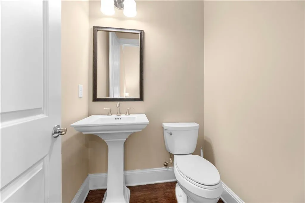 204 Alderwood Point, Atlanta, Georgia 30328, 3 Bedrooms Bedrooms, ,3 BathroomsBathrooms,Residential,Sold,204 Alderwood Point,7472622 204 Alderwood Point, Atlanta, Georgia 30328, 3 Bedrooms Bedrooms, ,3 BathroomsBathrooms,Residential,Sold,204 Alderwood Point,7472622