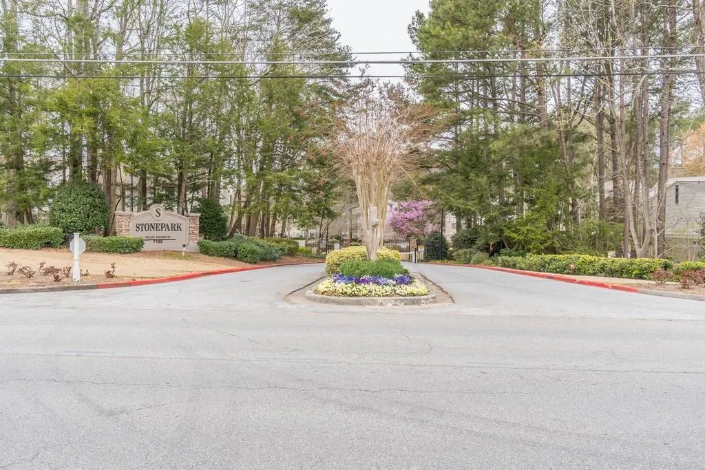 1207 Wingate Way, Sandy Springs, Georgia 30350, 2 Bedrooms Bedrooms, ,2 BathroomsBathrooms,Residential,Sold,1207 Wingate Way,6857939