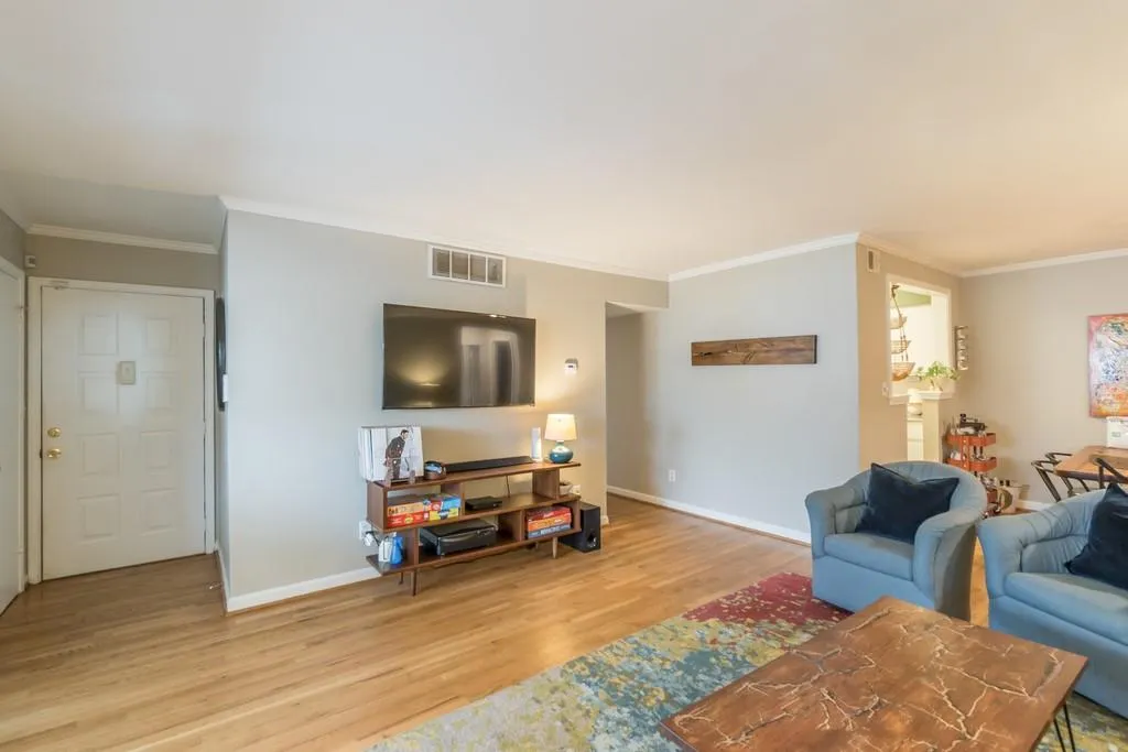 1207 Wingate Way, Sandy Springs, Georgia 30350, 2 Bedrooms Bedrooms, ,2 BathroomsBathrooms,Residential,Sold,1207 Wingate Way,6857939