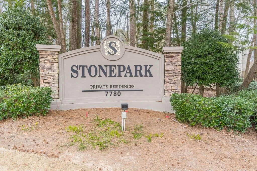 1207 Wingate Way, Sandy Springs, Georgia 30350, 2 Bedrooms Bedrooms, ,2 BathroomsBathrooms,Residential,Sold,1207 Wingate Way,6857939