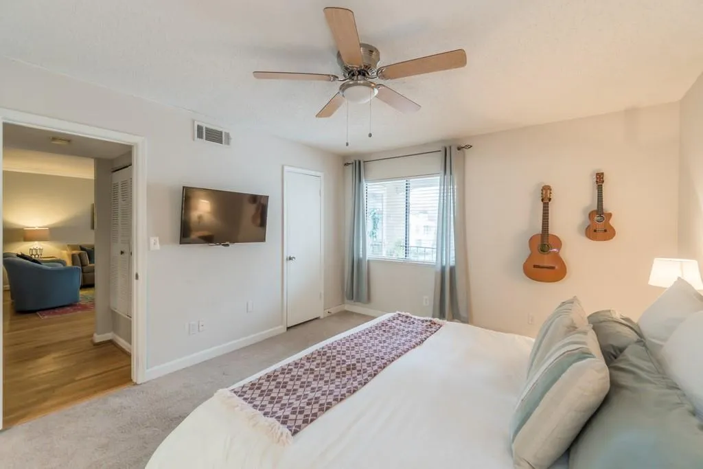 1207 Wingate Way, Sandy Springs, Georgia 30350, 2 Bedrooms Bedrooms, ,2 BathroomsBathrooms,Residential,Sold,1207 Wingate Way,6857939