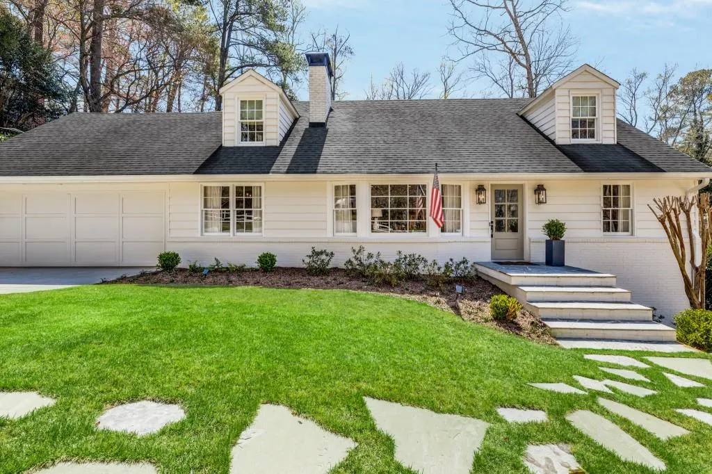 515 Highbrook Drive, Atlanta, Georgia 30342, 4 Bedrooms Bedrooms, ,2 BathroomsBathrooms,Residential,Sold,515 Highbrook Drive,7021253