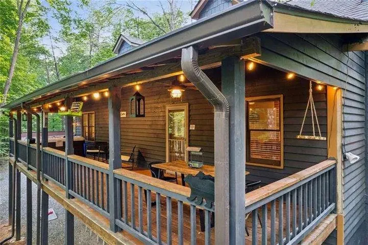 889 Granny Branch Drive, Blue Ridge, Georgia 30513