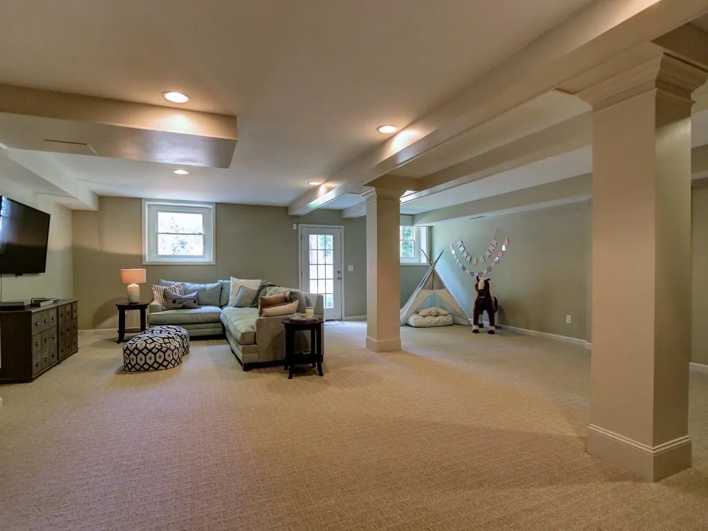 500 Riverside Parkway, Sandy Springs, Georgia 30328, 5 Bedrooms Bedrooms, ,4 BathroomsBathrooms,Residential,Sold,500 Riverside Parkway,5633092