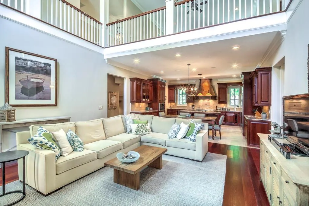 765 Crest Valley Drive, Atlanta, Georgia 30327, 5 Bedrooms Bedrooms, ,5 BathroomsBathrooms,Residential,Sold,765 Crest Valley Drive,5926912