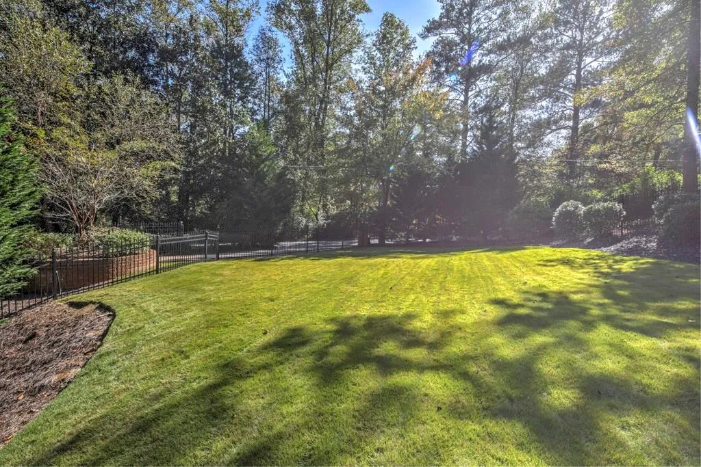 765 Crest Valley Drive, Atlanta, Georgia 30327, 5 Bedrooms Bedrooms, ,5 BathroomsBathrooms,Residential,Sold,765 Crest Valley Drive,5926912