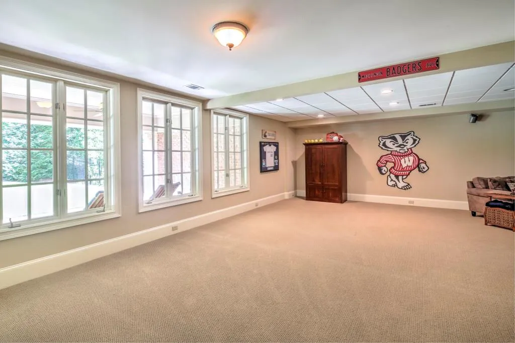 765 Crest Valley Drive, Atlanta, Georgia 30327, 5 Bedrooms Bedrooms, ,5 BathroomsBathrooms,Residential,Sold,765 Crest Valley Drive,5926912