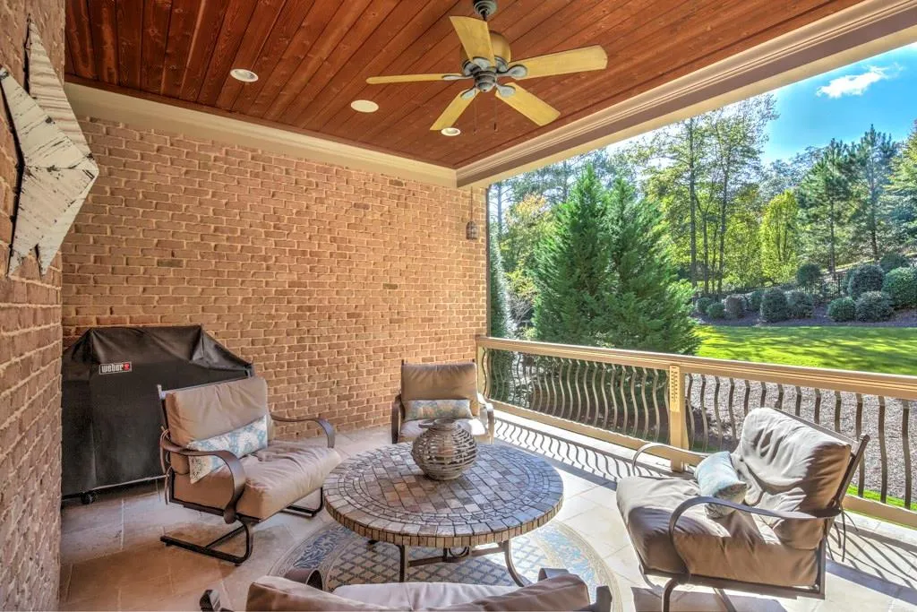 765 Crest Valley Drive, Atlanta, Georgia 30327, 5 Bedrooms Bedrooms, ,5 BathroomsBathrooms,Residential,Sold,765 Crest Valley Drive,5926912