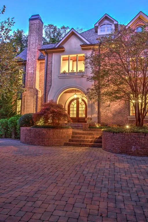 765 Crest Valley Drive, Atlanta, Georgia 30327, 5 Bedrooms Bedrooms, ,5 BathroomsBathrooms,Residential,Sold,765 Crest Valley Drive,5926912