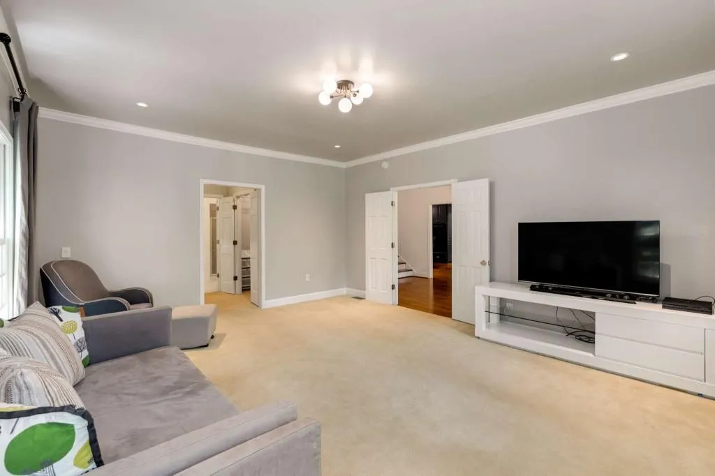 130 River Landing Ne, Sandy Springs, Georgia 30350, 5 Bedrooms Bedrooms, ,4 BathroomsBathrooms,Residential,Sold,130 River Landing Ne,7577155