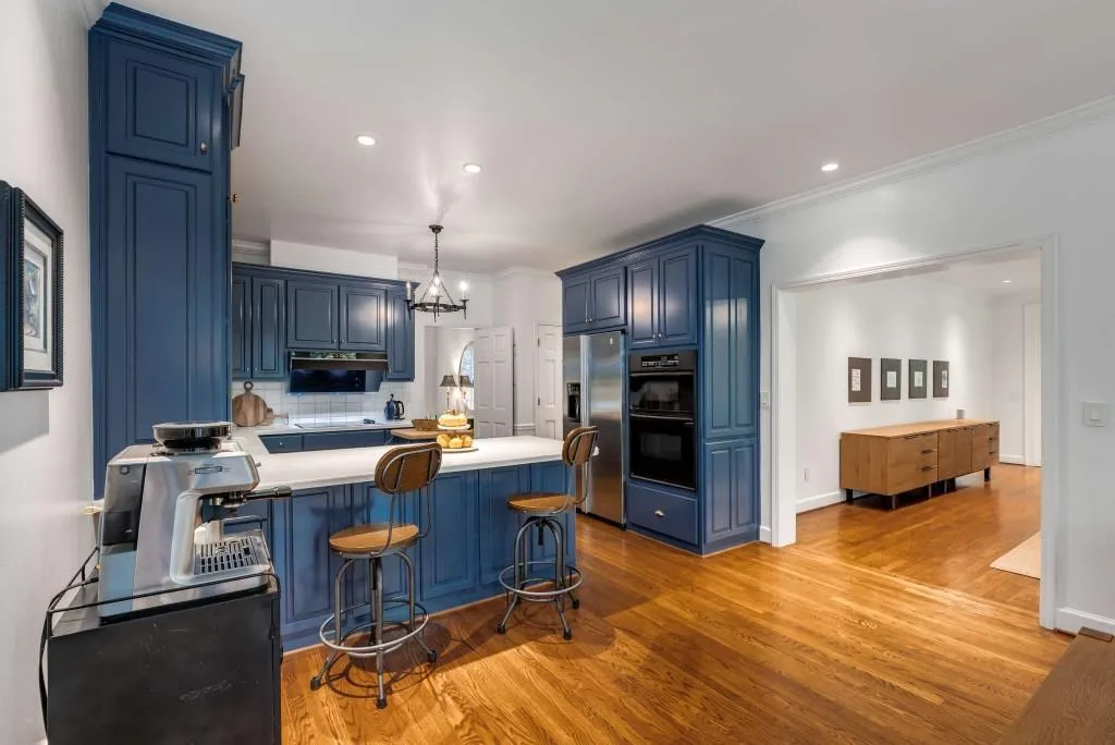 130 River Landing Ne, Sandy Springs, Georgia 30350, 5 Bedrooms Bedrooms, ,4 BathroomsBathrooms,Residential,Sold,130 River Landing Ne,7577155