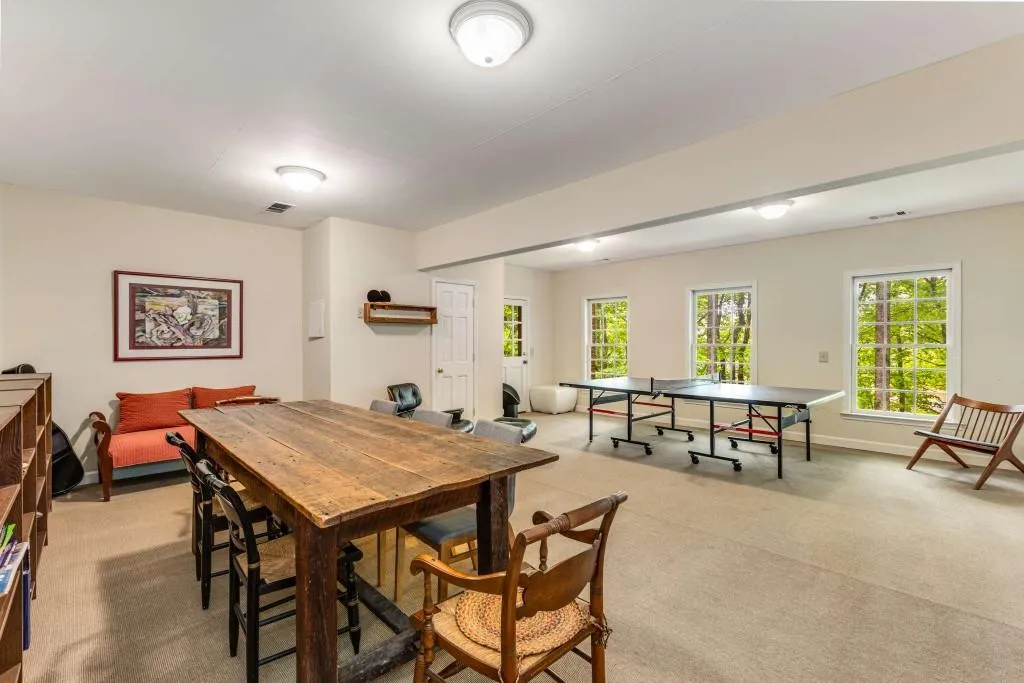 130 River Landing Ne, Sandy Springs, Georgia 30350, 5 Bedrooms Bedrooms, ,4 BathroomsBathrooms,Residential,Sold,130 River Landing Ne,7577155