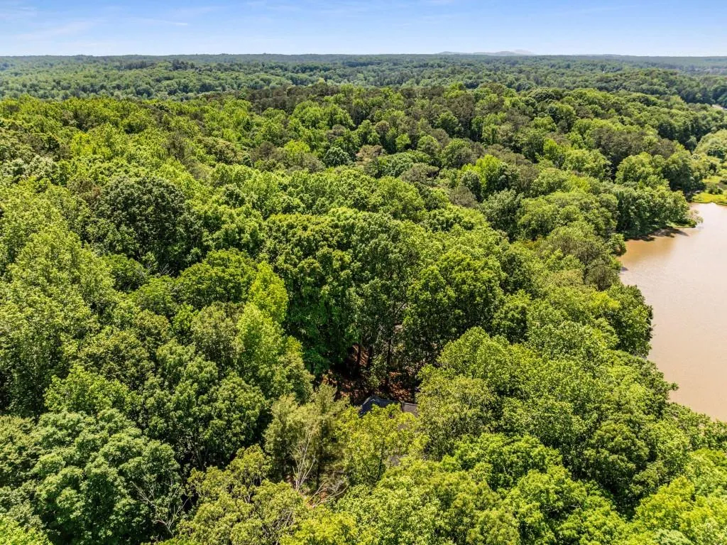 130 River Landing Ne, Sandy Springs, Georgia 30350, 5 Bedrooms Bedrooms, ,4 BathroomsBathrooms,Residential,Sold,130 River Landing Ne,7577155