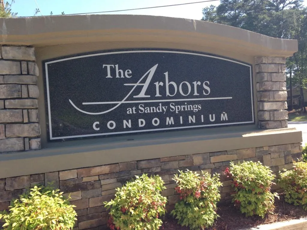 6940 Roswell Road Unit 20 E, Sandy Springs, Georgia 30328, 2 Bedrooms Bedrooms, ,1 BathroomBathrooms,Residential,Sold,6940 Roswell Road Unit 20 E,5864639