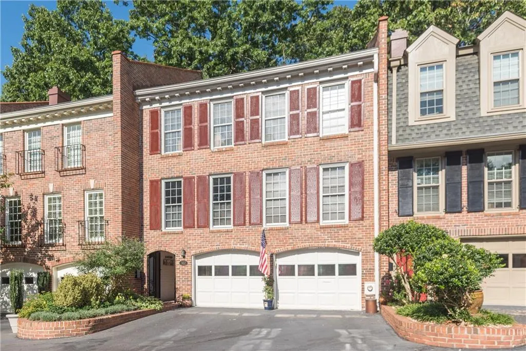 322 The Chace, Sandy Springs, Georgia 30328, 3 Bedrooms Bedrooms, ,2 BathroomsBathrooms,Residential,Sold,322 The Chace,5896119