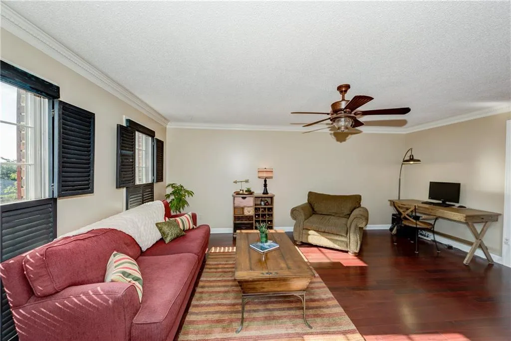 322 The Chace, Sandy Springs, Georgia 30328, 3 Bedrooms Bedrooms, ,2 BathroomsBathrooms,Residential,Sold,322 The Chace,5896119