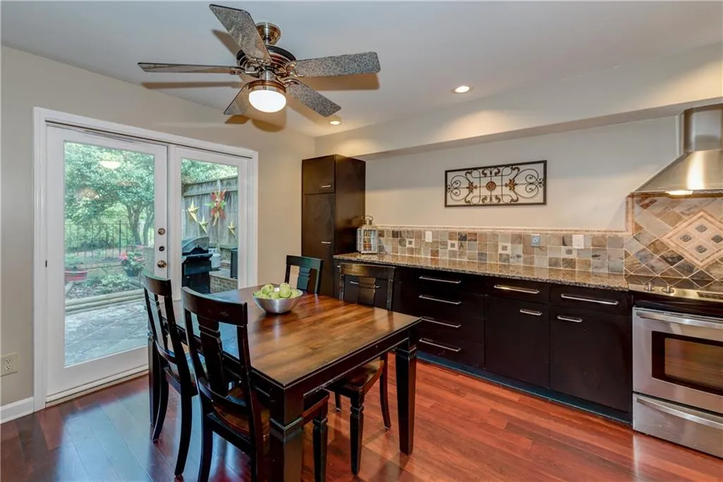 322 The Chace, Sandy Springs, Georgia 30328, 3 Bedrooms Bedrooms, ,2 BathroomsBathrooms,Residential,Sold,322 The Chace,5896119