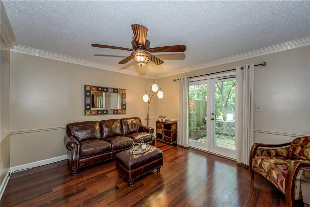 322 The Chace, Sandy Springs, Georgia 30328, 3 Bedrooms Bedrooms, ,2 BathroomsBathrooms,Residential,Sold,322 The Chace,5896119