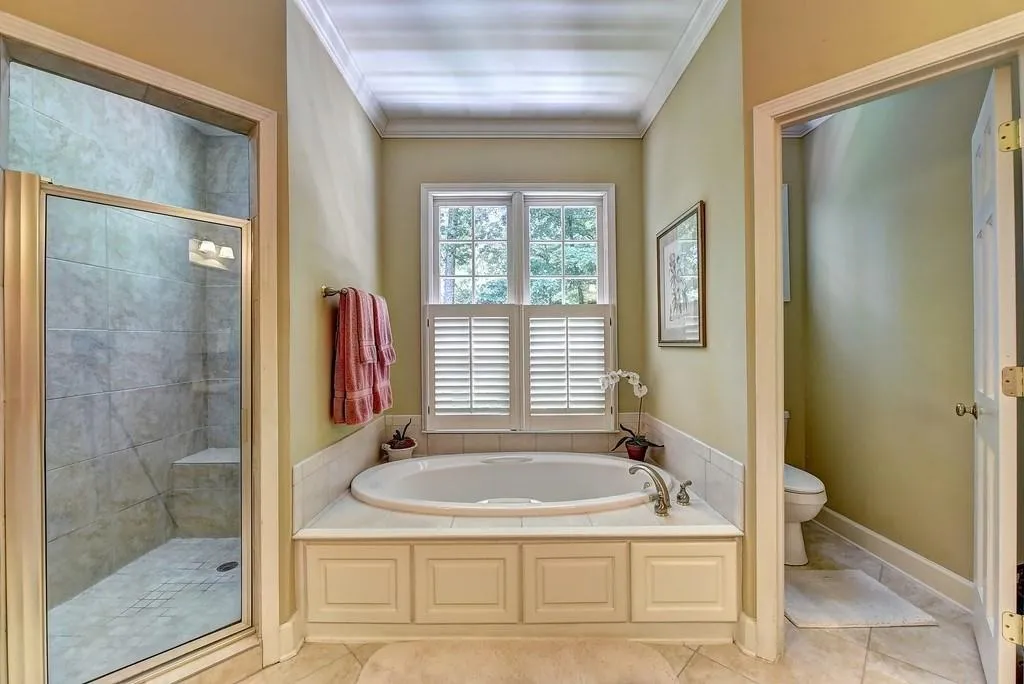 130 River Landing, Sandy Springs, Georgia 30350, 5 Bedrooms Bedrooms, ,4 BathroomsBathrooms,Residential,Sold,130 River Landing,6562223
