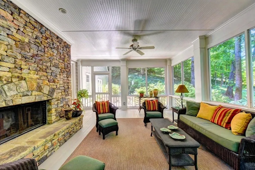 130 River Landing, Sandy Springs, Georgia 30350, 5 Bedrooms Bedrooms, ,4 BathroomsBathrooms,Residential,Sold,130 River Landing,6562223