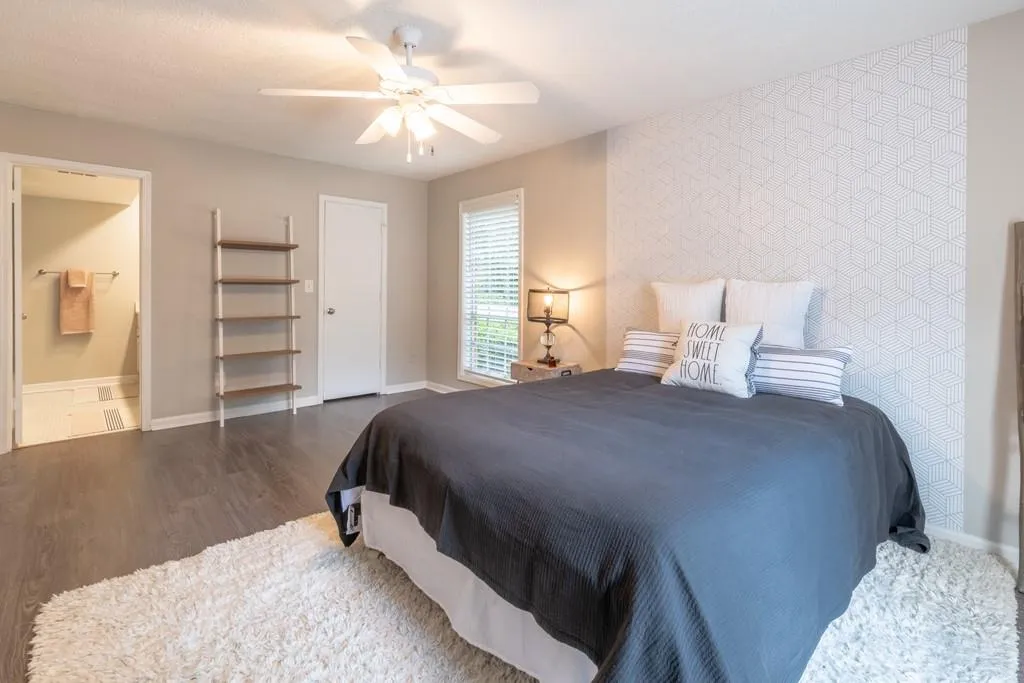 6851 Roswell Road Unit E-1, Sandy Springs, Georgia 30328, 3 Bedrooms Bedrooms, ,2 BathroomsBathrooms,Residential,Sold,6851 Roswell Road Unit E-1,6769954