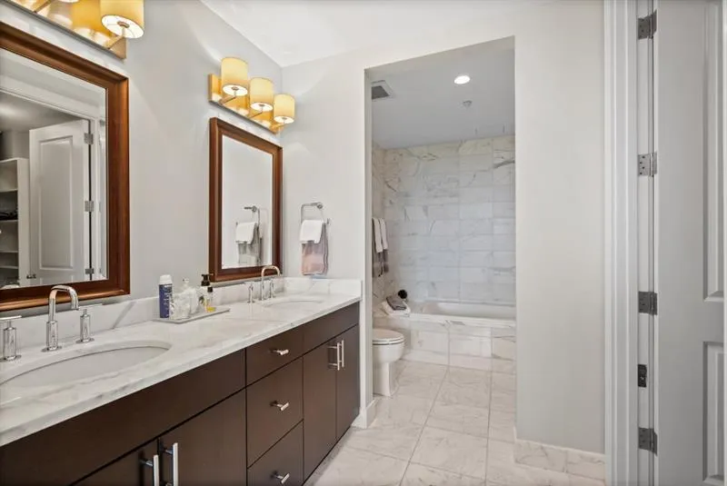 3630 Peachtree Road Ne Unit 1909, Atlanta, Georgia 30326, 1 Bedroom Bedrooms, ,1 BathroomBathrooms,Residential,For Sale,3630 Peachtree Road Ne Unit 1909,7625265