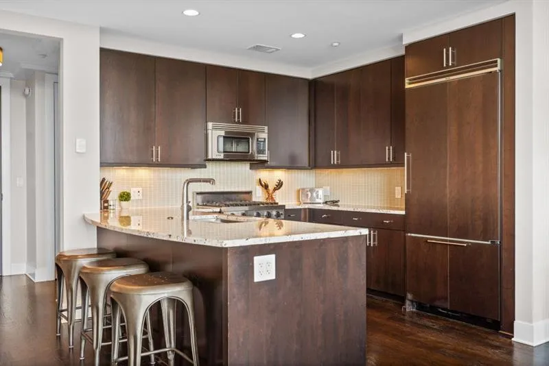 3630 Peachtree Road Ne Unit 1909, Atlanta, Georgia 30326, 1 Bedroom Bedrooms, ,1 BathroomBathrooms,Residential,For Sale,3630 Peachtree Road Ne Unit 1909,7625265