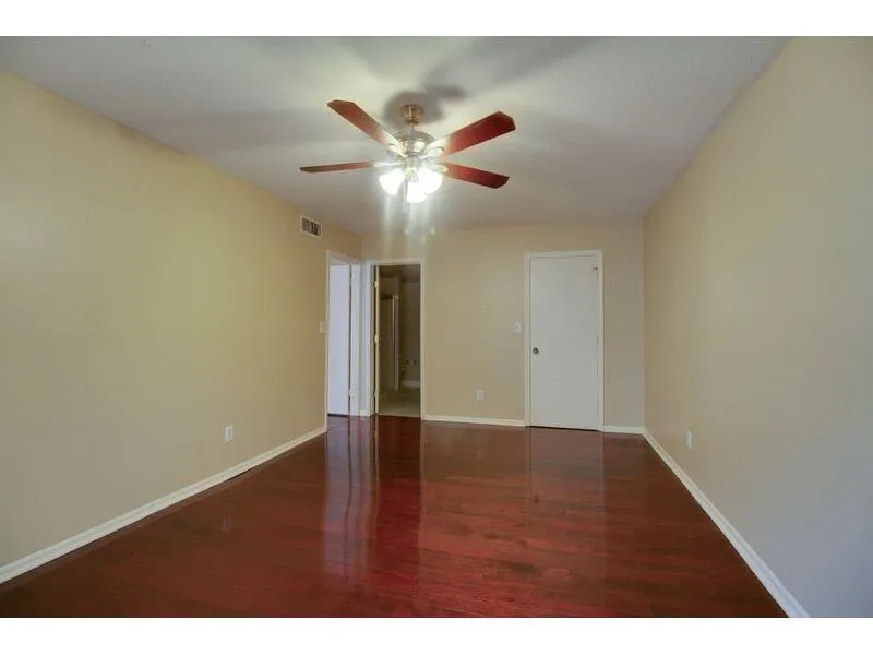 6851 Roswell Road Unit D31, Atlanta, Georgia 30328, 2 Bedrooms Bedrooms, ,2 BathroomsBathrooms,Residential,Sold,6851 Roswell Road Unit D31,5590260