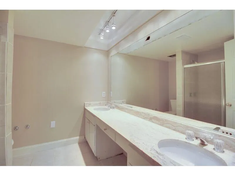 6851 Roswell Road Unit D31, Atlanta, Georgia 30328, 2 Bedrooms Bedrooms, ,2 BathroomsBathrooms,Residential,Sold,6851 Roswell Road Unit D31,5590260