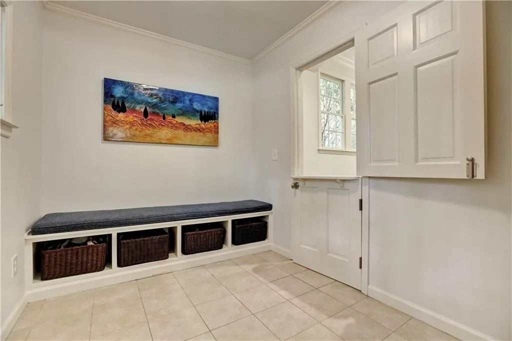4775 Longchamps Drive, Sandy Springs, Georgia 30319, 4 Bedrooms Bedrooms, ,2 BathroomsBathrooms,Residential,Sold,4775 Longchamps Drive,5729412