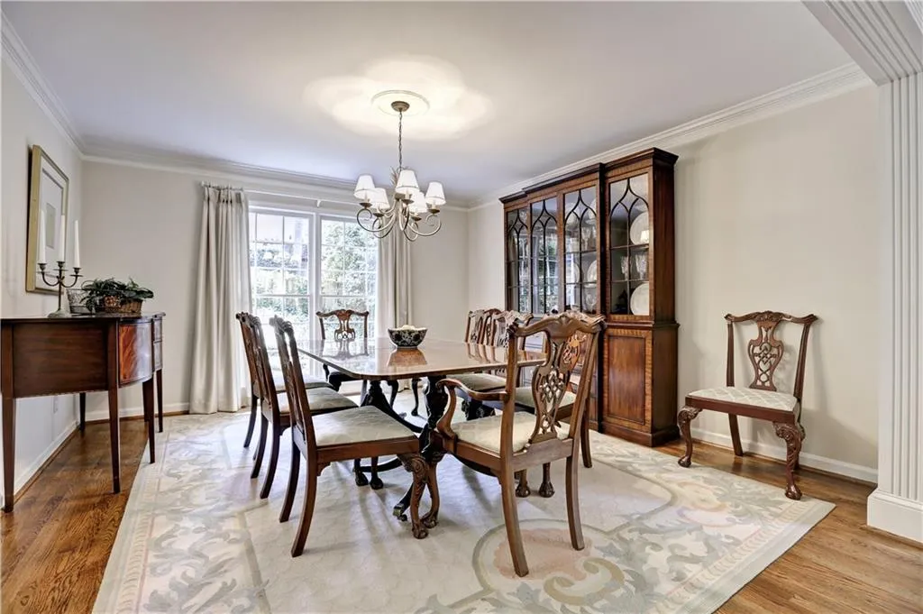 4775 Longchamps Drive, Sandy Springs, Georgia 30319, 4 Bedrooms Bedrooms, ,2 BathroomsBathrooms,Residential,Sold,4775 Longchamps Drive,5729412