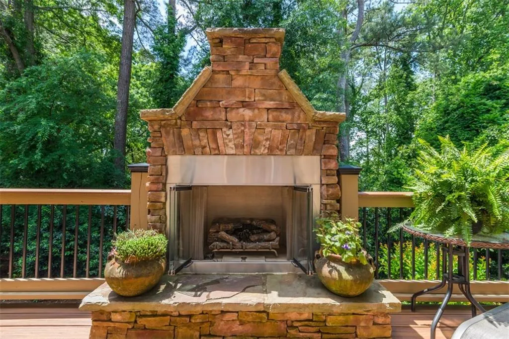 370 Mystic Ridge Lane Unit 370, Sandy Springs, Georgia 30342, 4 Bedrooms Bedrooms, ,3 BathroomsBathrooms,Residential,Sold,370 Mystic Ridge Lane Unit 370,5685970