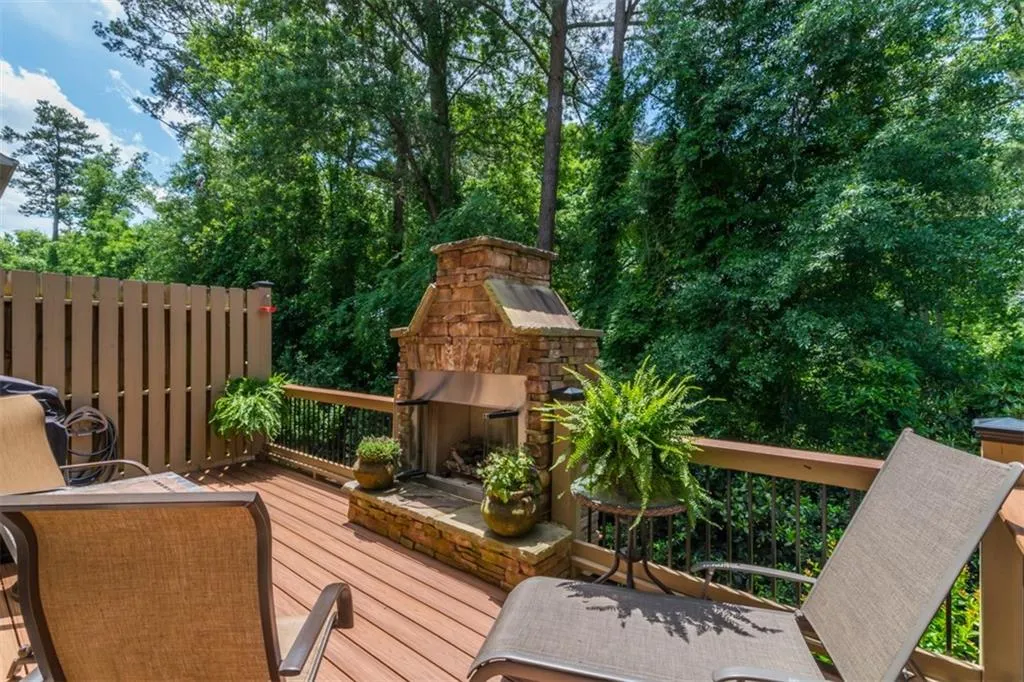 370 Mystic Ridge Lane Unit 370, Sandy Springs, Georgia 30342, 4 Bedrooms Bedrooms, ,3 BathroomsBathrooms,Residential,Sold,370 Mystic Ridge Lane Unit 370,5685970