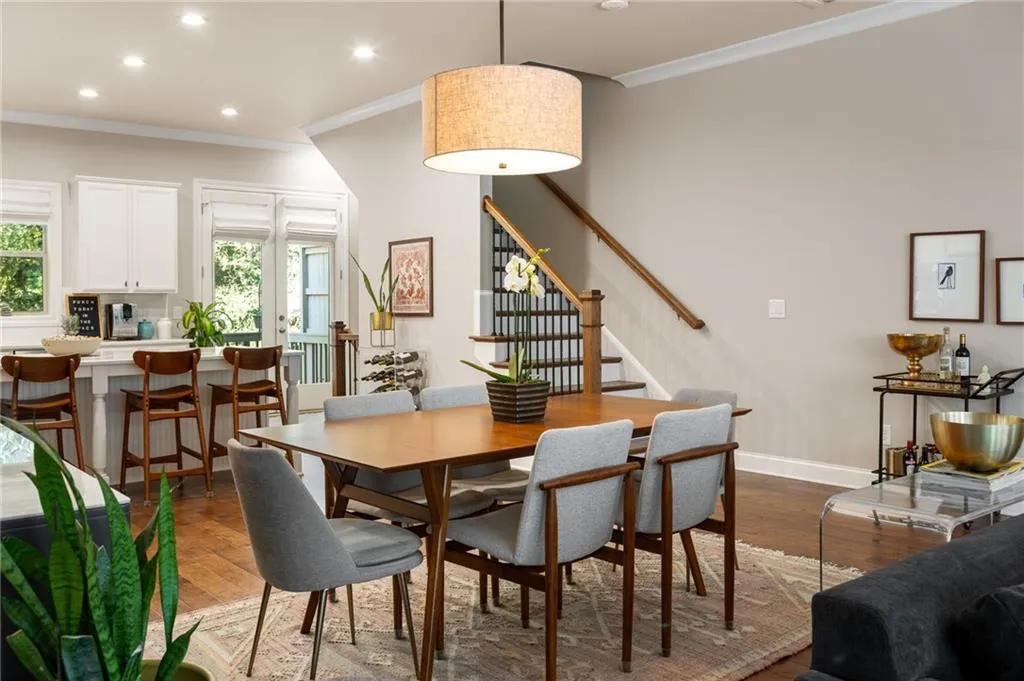 2504 Skyland Drive Ne Unit 18, Brookhaven, Georgia 30319, 4 Bedrooms Bedrooms, ,3 BathroomsBathrooms,Residential,For Sale,2504 Skyland Drive Ne Unit 18,7668817