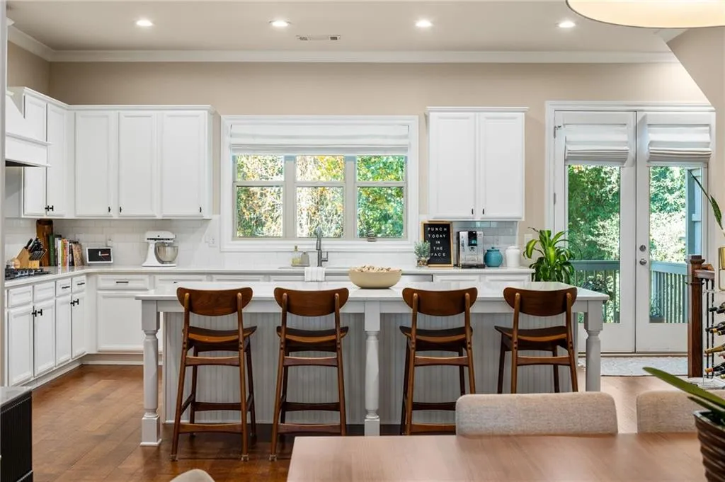 2504 Skyland Drive Ne Unit 18, Brookhaven, Georgia 30319, 4 Bedrooms Bedrooms, ,3 BathroomsBathrooms,Residential,For Sale,2504 Skyland Drive Ne Unit 18,7668817