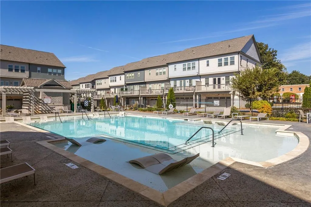 2504 Skyland Drive Ne Unit 18, Brookhaven, Georgia 30319, 4 Bedrooms Bedrooms, ,3 BathroomsBathrooms,Residential,For Sale,2504 Skyland Drive Ne Unit 18,7668817